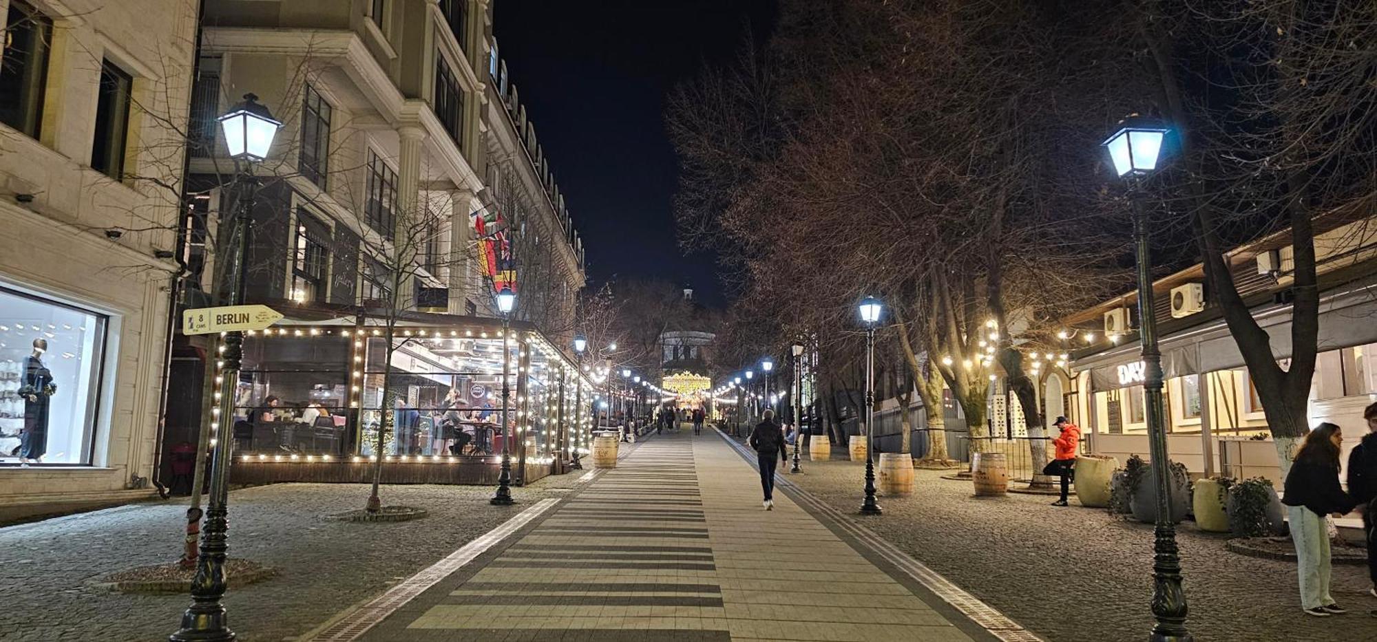 All New And Cozy Apartment In The Silence Center Chisinau Ngoại thất bức ảnh